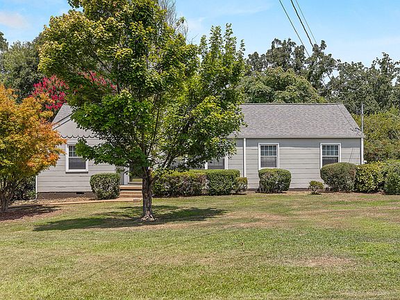 4th image of 3014 Ozark Cir