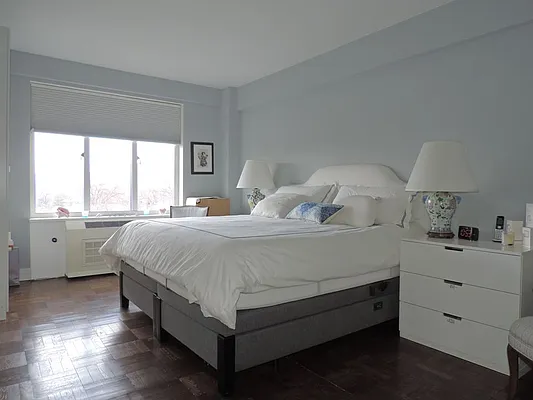 Rented by essential NEW YORK Real Estate | media 24