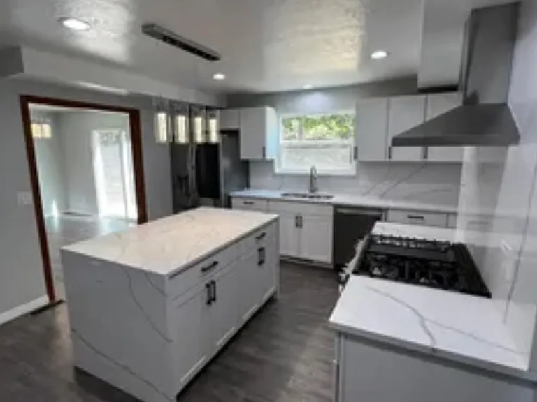 1001 S Lakeview Dr — Photo 12