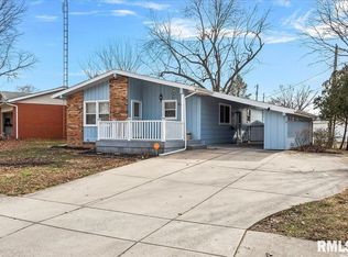 205 Cranmer Dr, Springfield, IL 62704