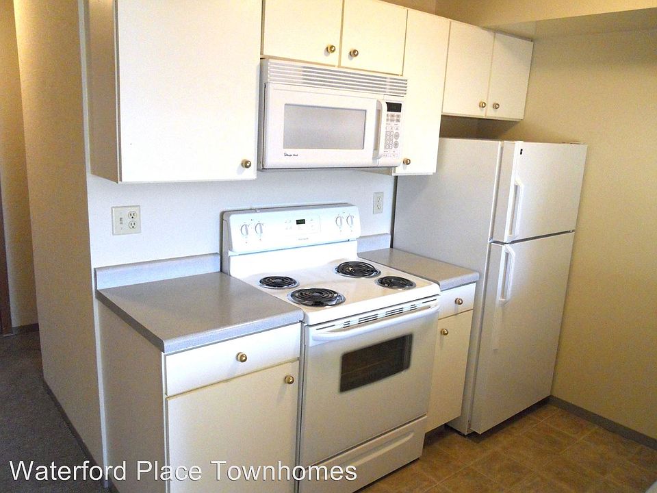 1st image of 1140 Town Centre Dr APT 10