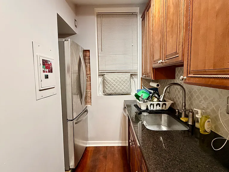 937 N 4th St #A — Photo 9