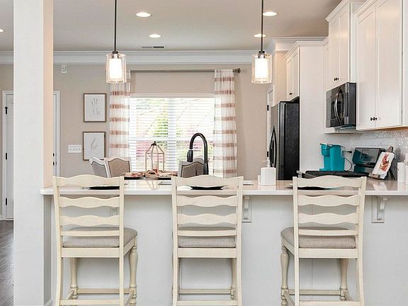 The Maddux - Kitchen