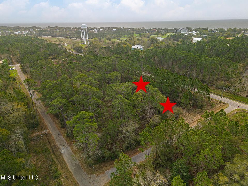2nd image of 102 Mississippi Ave