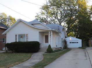 830 N 9th St, Dekalb, IL 60115