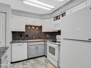 8354R Chimney Oak Dr, Jacksonville, FL 32244