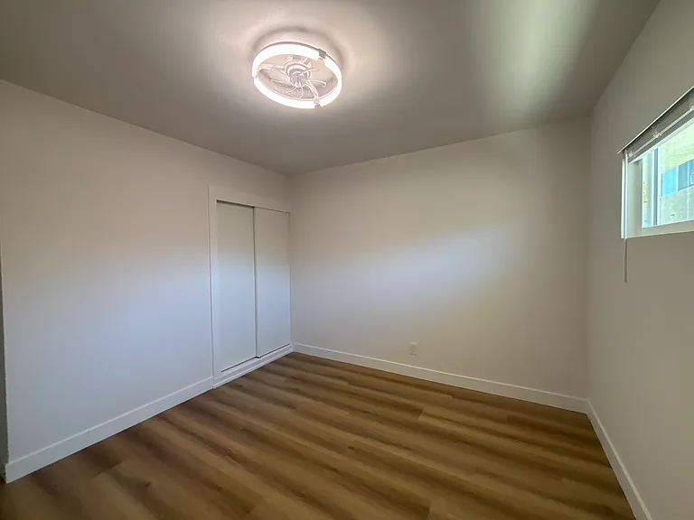 4555 W 173rd St #3 — Photo 9