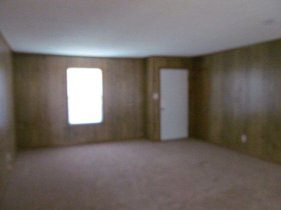 5th image of 204 Dogwood Ln