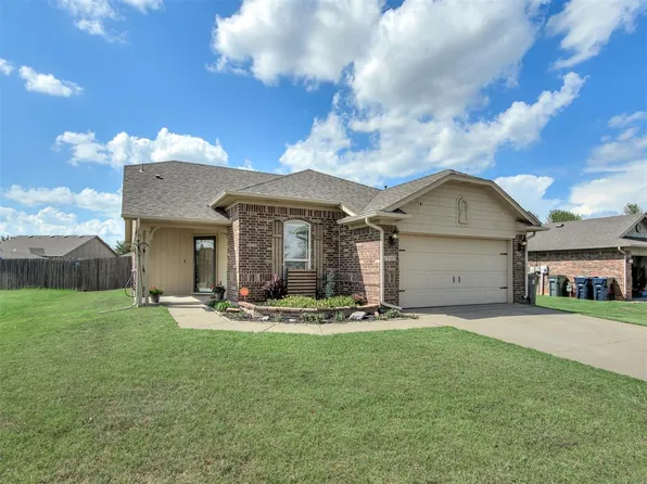 13305 SW 4th St, Yukon, OK 73099