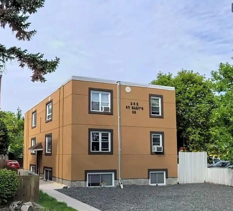 262 Saint Marys Rd #3