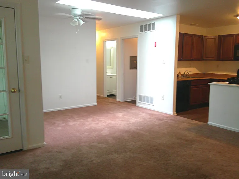 308 Diamond Dr — Photo 5