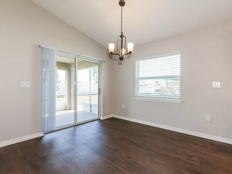 6784 Hanworth Ln — Photo 6