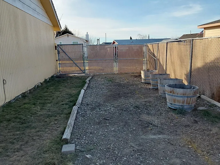 207 Jackson St — Photo 19