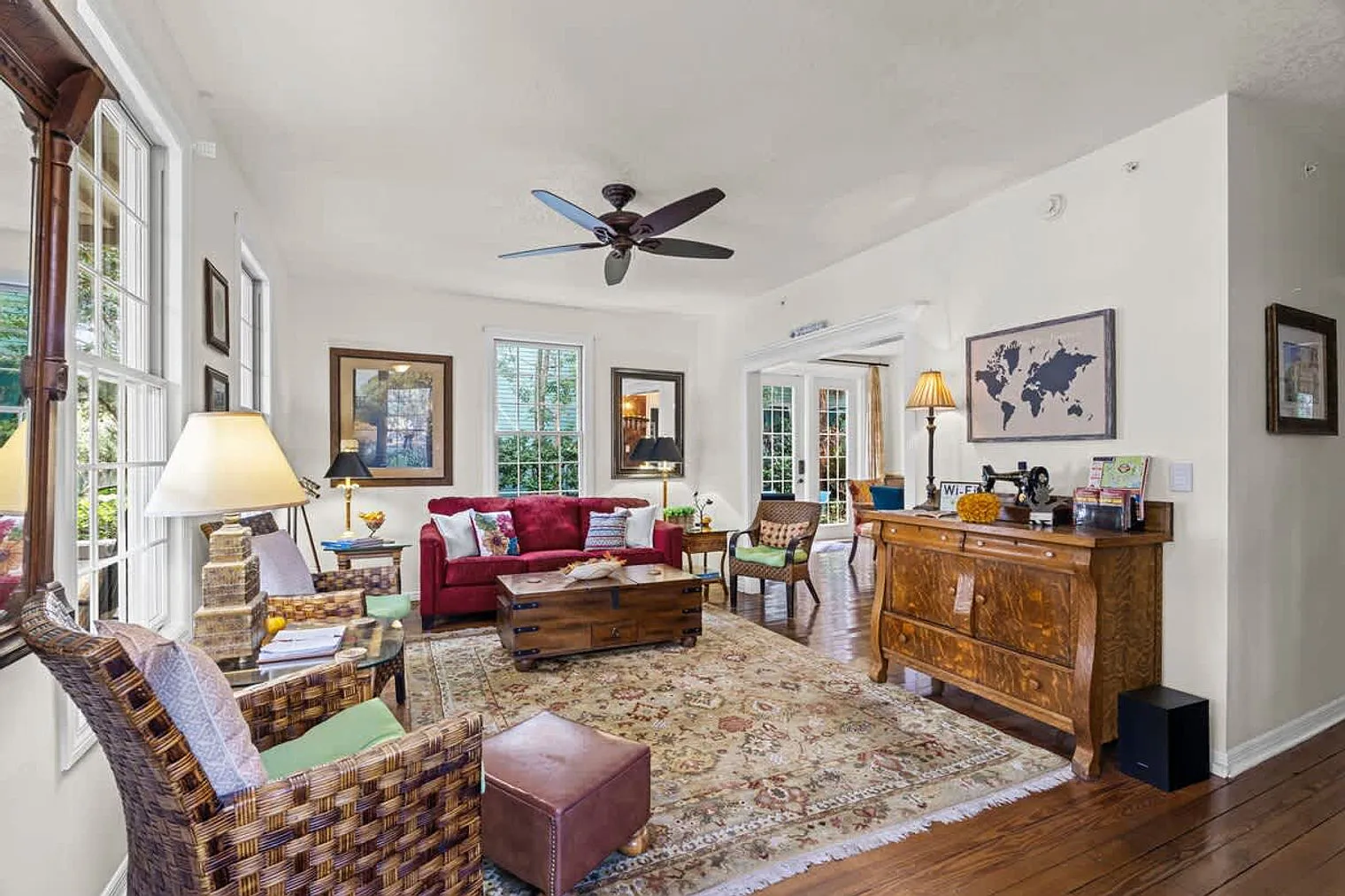 1 bed, 1.0 bath, $4,898 — Photo 2