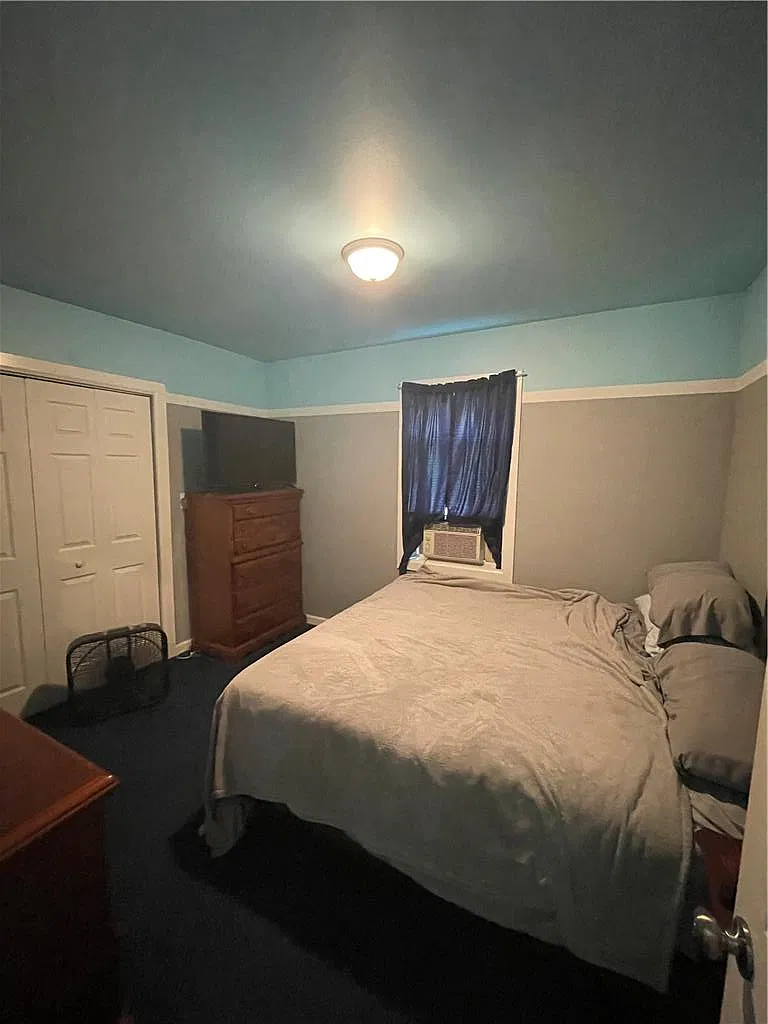 3 bed, 1.0 bath, 1312 sqft, $2,300 — Photo 4