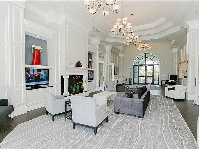 6168 Harmony Dr — Photo 7