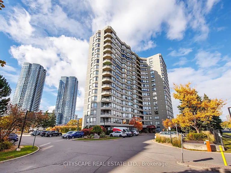 7460 Bathurst St #209 — Photo 2