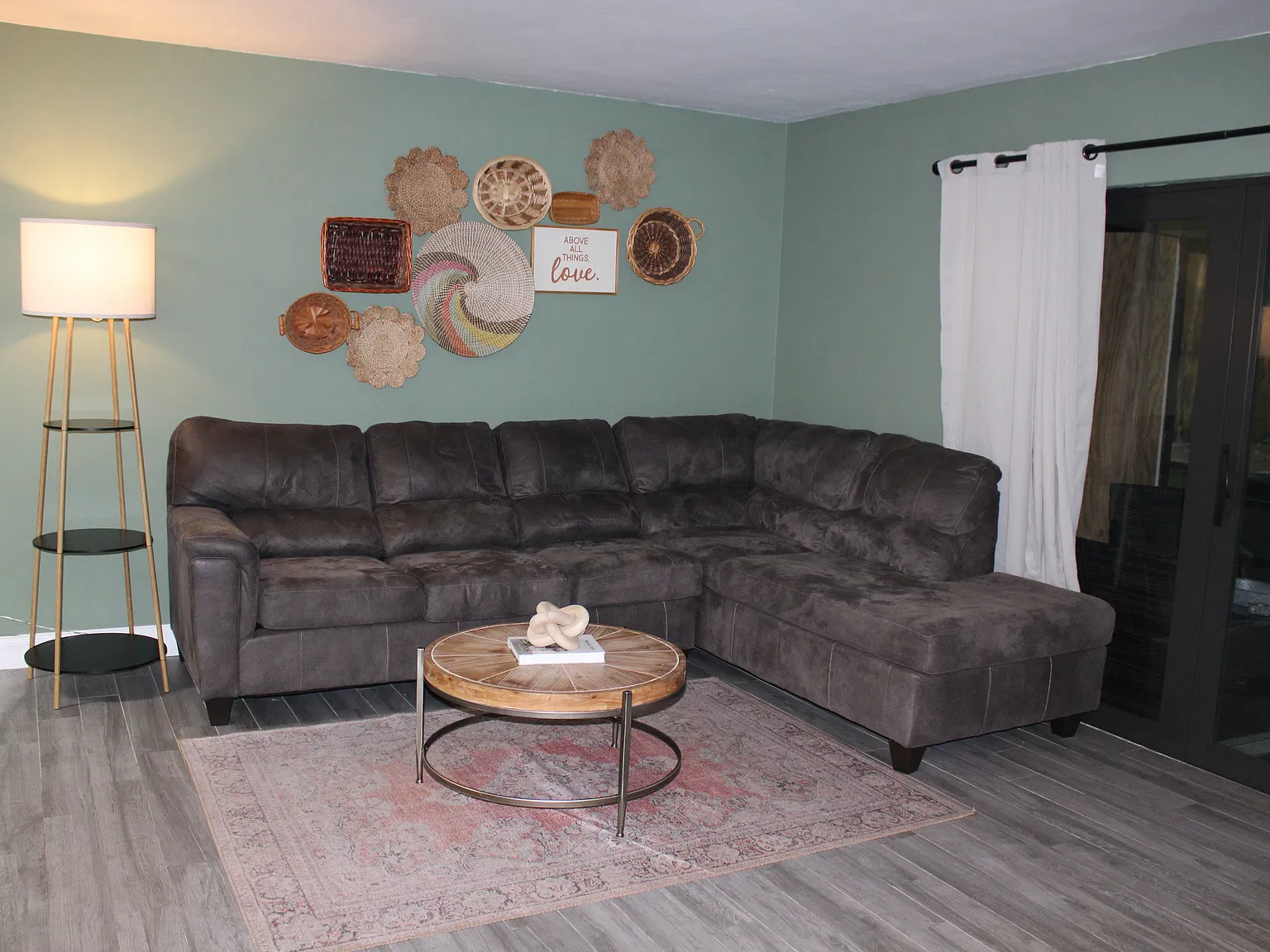 3 bed, 2.5 bath, 1680 sqft, $3,000 — Photo 3