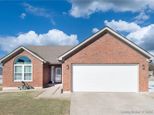 4411 LEAF Circle, Sellersburg, IN 47172