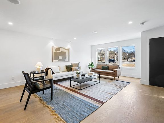 4th image of 1766 Commonwealth Ave #1766