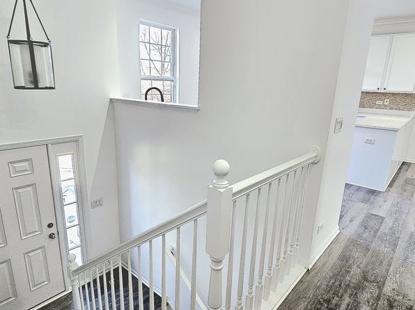 136 Town Center Blvd