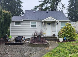 1022 Sheridan Rd, Bremerton, WA 98310