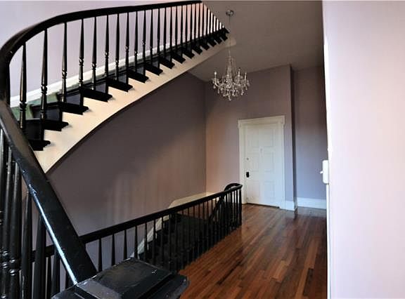 2nd image of 835 Saint Louis St APT I