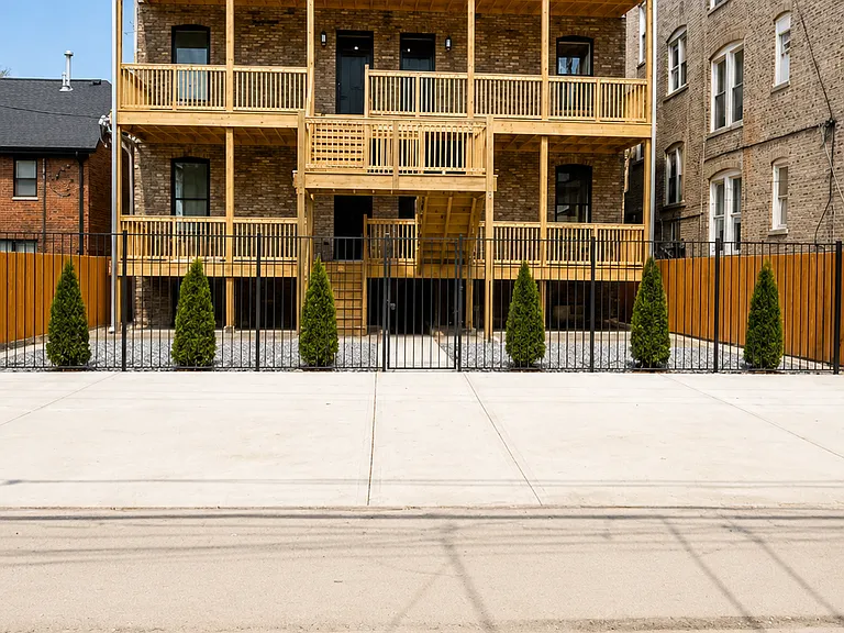 1309 N Rockwell St #2 — Photo 20
