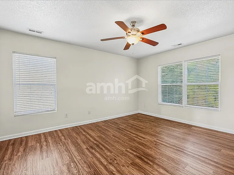 417 Magna Dr — Photo 9