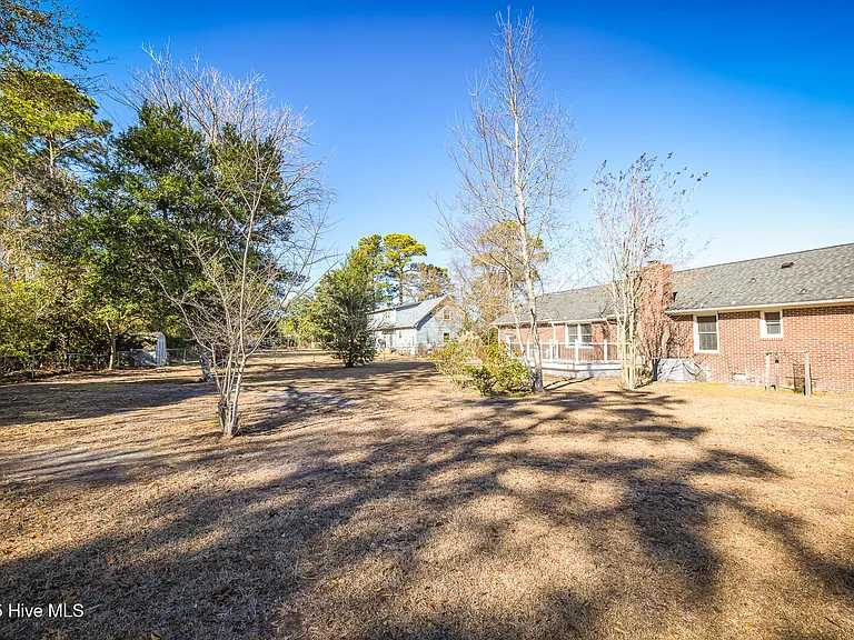 310 R L Honeycutt Dr — Photo 36