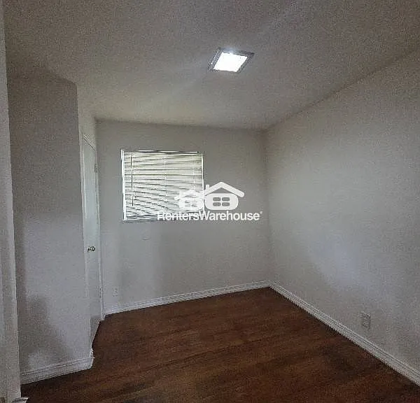 10732 Spring Garden Dr — Photo 15