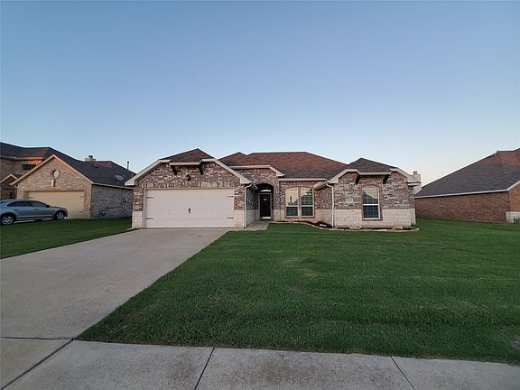 3rd image of 1940 Ridgecrest Dr