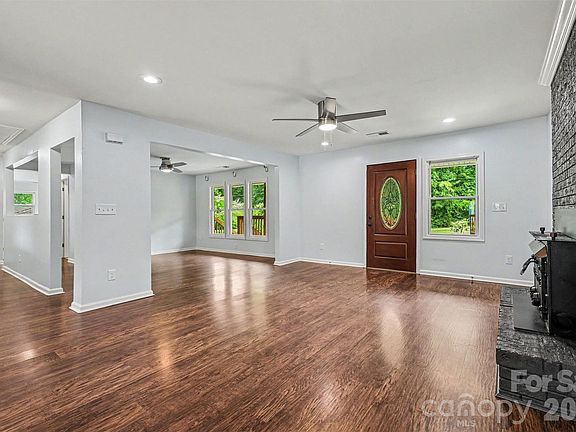 5th image of 9902 Forest Dr