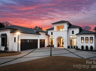 20529 Lagoona Dr, Cornelius, NC 28031