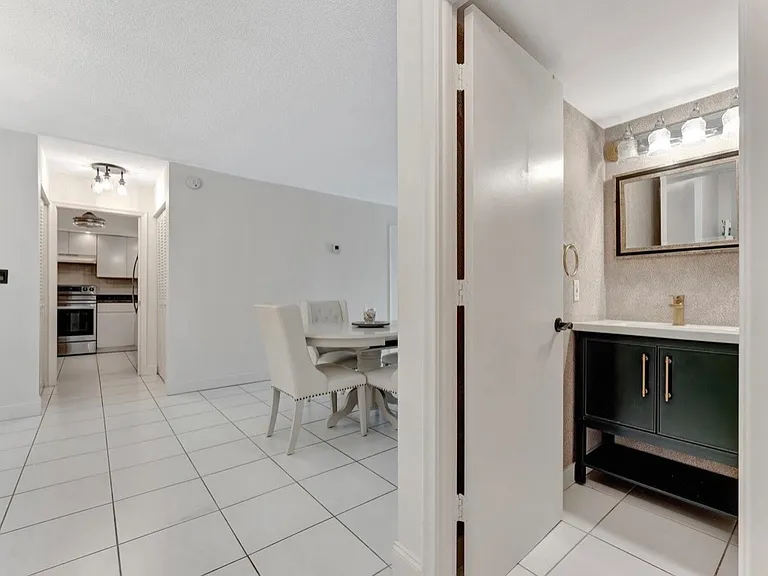3215 S Ocean Blvd #703 — Photo 14