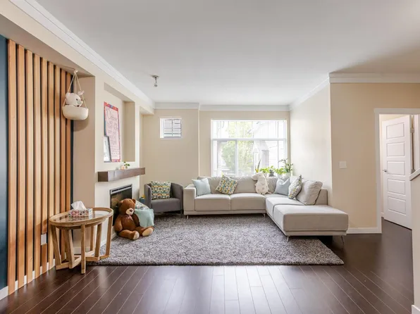 14356 63a Ave #80, Surrey, BC V3X 0E3