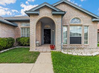 2315 Brisbane Dr, Arlington, TX 76018