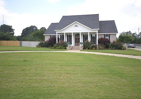 1st image of 9 Deer Creek Dr
