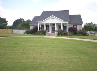 9 Deer Creek Dr, Magnolia, AR 71753