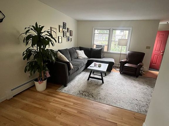 5th image of 254 Ruane St