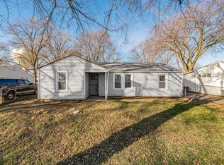 905 S Kendall St, Aurora, IL 60505