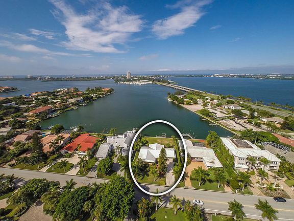 3rd image of 212 Bird Key Dr.