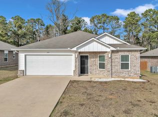 207 Serenada Trl, Longview, TX 75605