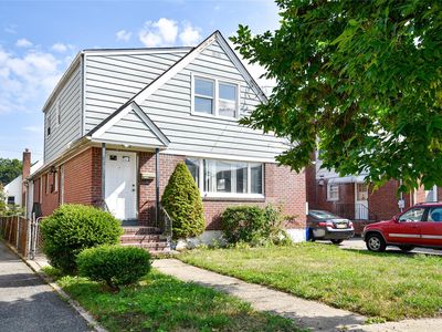 1305 Belmont Avenue, New Hyde Park, NY, 11040