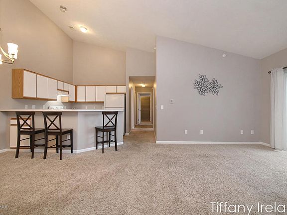 5th image of 8528 Jasonville Ct SE #95