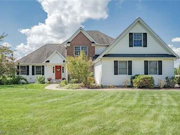 10149 Sandstone Trl, Columbia Station, OH 44028