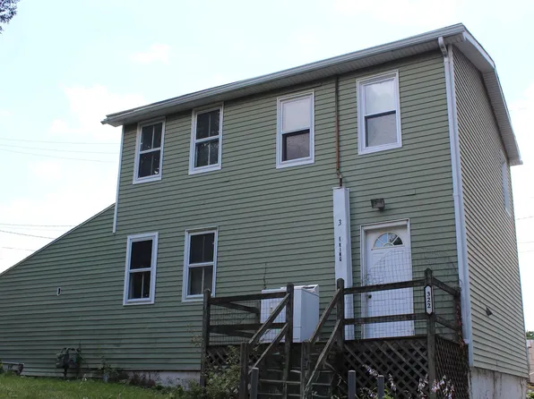 322 E King St, Dallastown, PA 17313