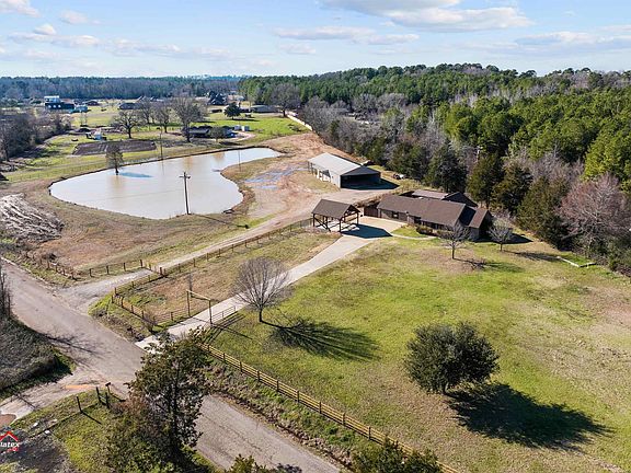 3rd image of 1595 County Road 308 E