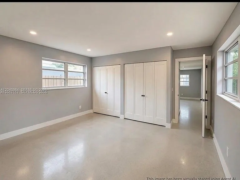 1140 NE 24th Ave #1 — Photo 4