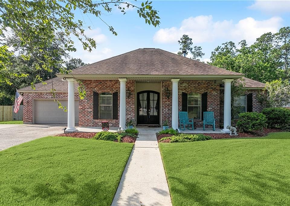 1st image of 521 Tanager Dr